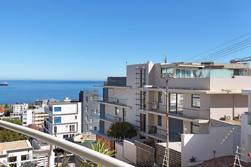 3 Bedroom Property for Sale in Sea Point Western Cape